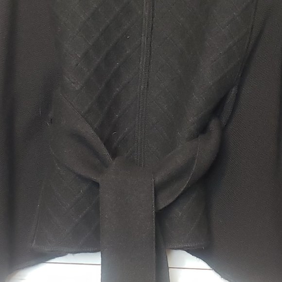 Beyond Threads Black Alpaca Wool Blend Cape - Picture 6 of 14